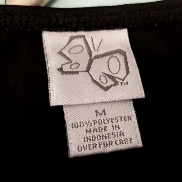 NWOT Beautiful silk feeling black camisole size medium. - Picture 7 of 7